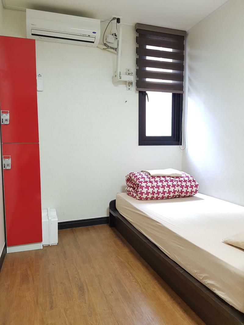 Kimchee Busan Downtown Guesthouse Buitenkant foto