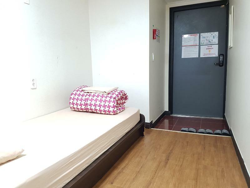 Kimchee Busan Downtown Guesthouse Buitenkant foto